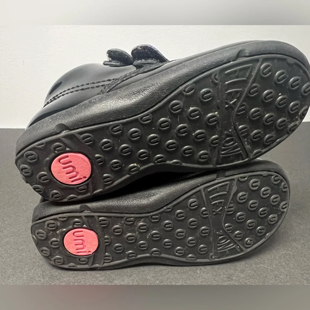 UMI- Toddler Black Shiny shoes,‎ Size:7, Sam, Pre-Owned